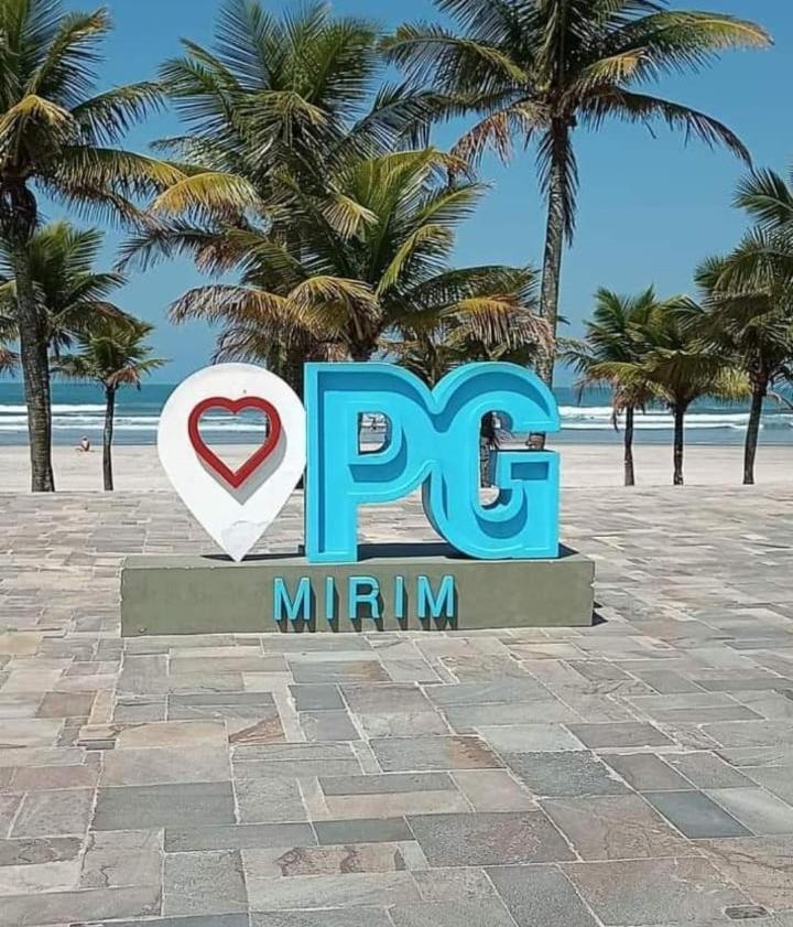 Apartamento Completo Pertinho Da Praia! Wi-Fi E Muito Mais 프라이아 그란데 외부 사진